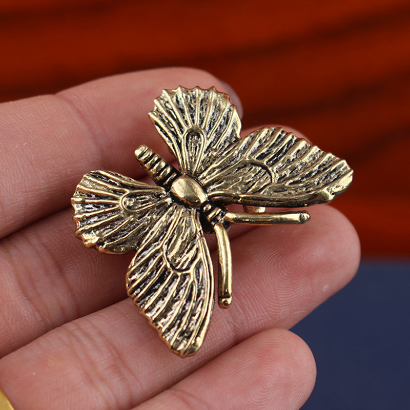 Statue de papillon en laiton,  - Office Furniture Wholesale avis et prix